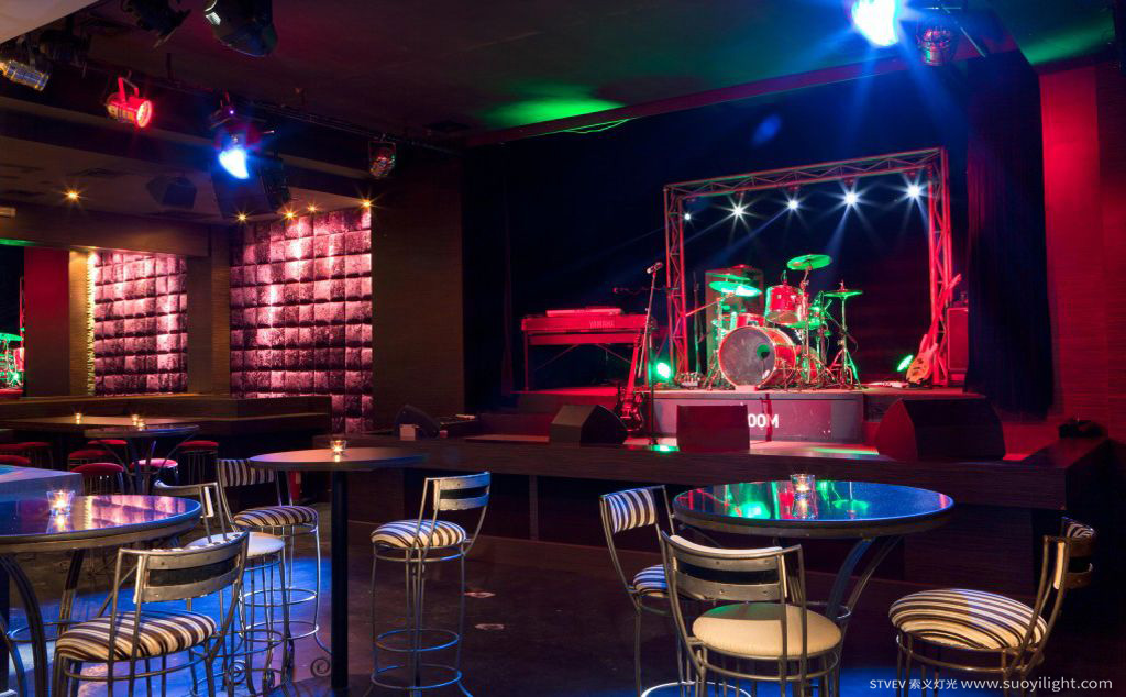 復古型音樂清吧效果圖及平面方案